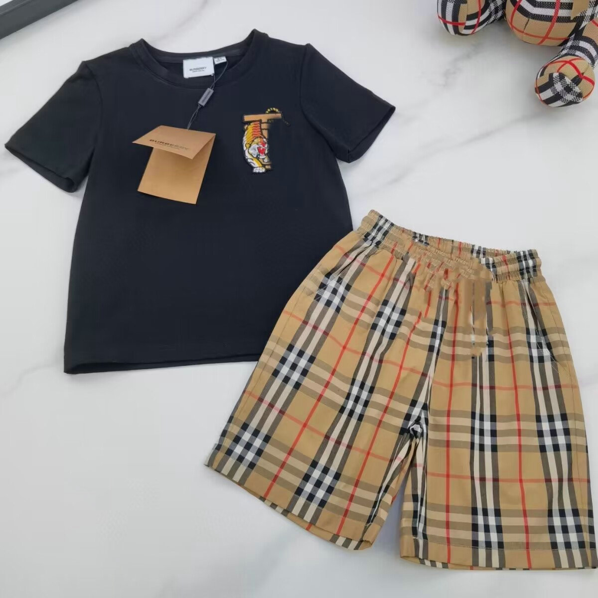 Baby Girls Clothing Set Summer Plaid Girl Clothes Sets Toddler tops Skirt Suit Luxury Designer Kids Clothes, Black 02
Baby Girls Clothing Set Summer Plaid Girl Clothes Sets Toddler tops Skirt Suit Luxury Designer Kids Clothes, Black 02