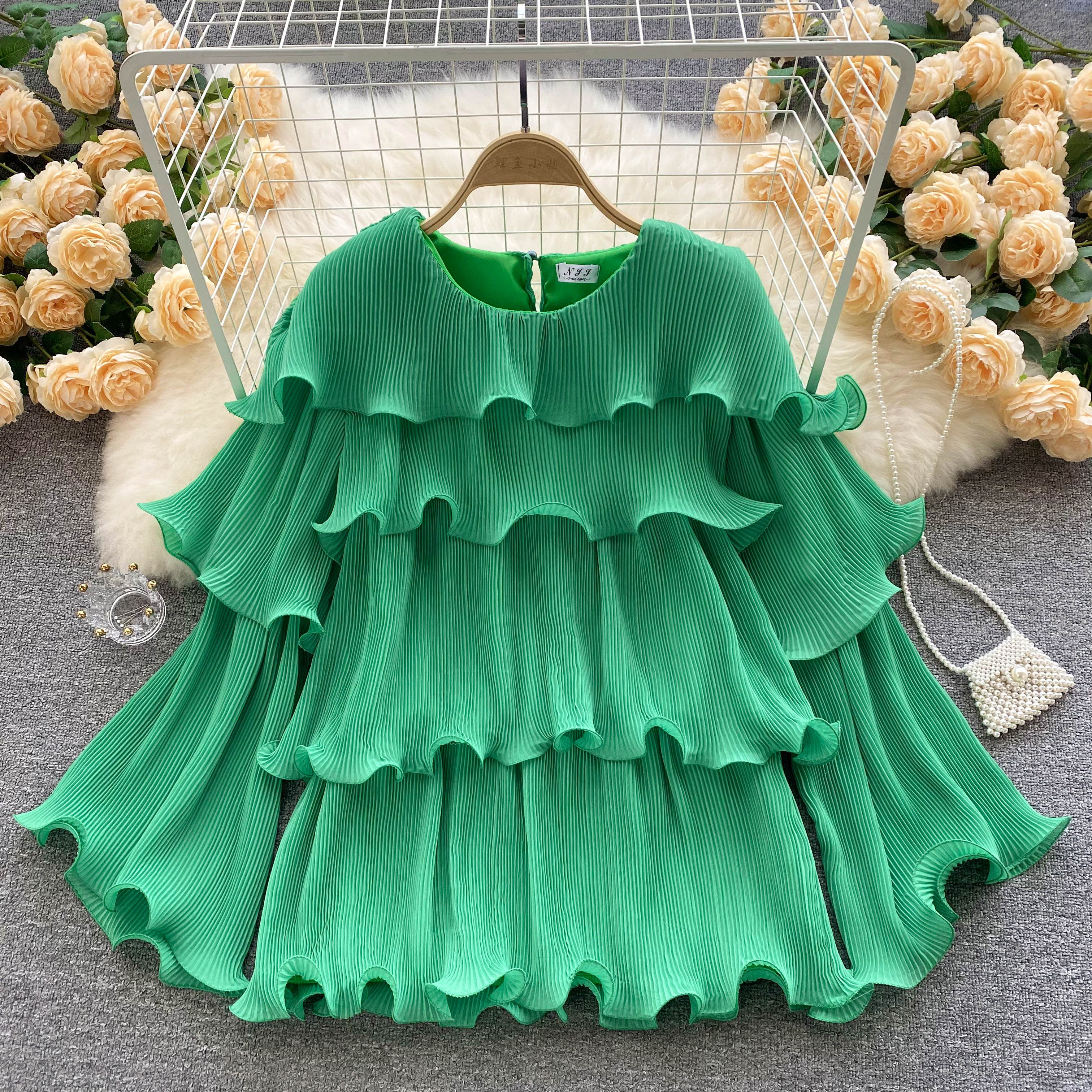 Autumn Women New Western Round Neck Ruffled Loose Pleated Chiffon Shirt Women Long Sleeve Solid Color Casual Blouse Tops Mujer 2023, Same as picture
Autumn Women New Western Round Neck Ruffled Loose Pleated Chiffon Shirt Women Long Sleeve Solid Color Casual Blouse Tops Mujer 2023, Same as picture
