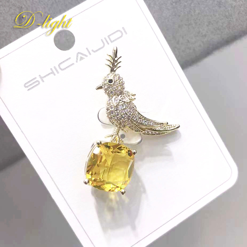 Pins Brooches Cartoon Retro Yellow Crystal Zircon Bird Animal Brooch Mens Ladies Suit Coat Pin Jewelry Party Banquet Daily Accessory Nice Gift 230519