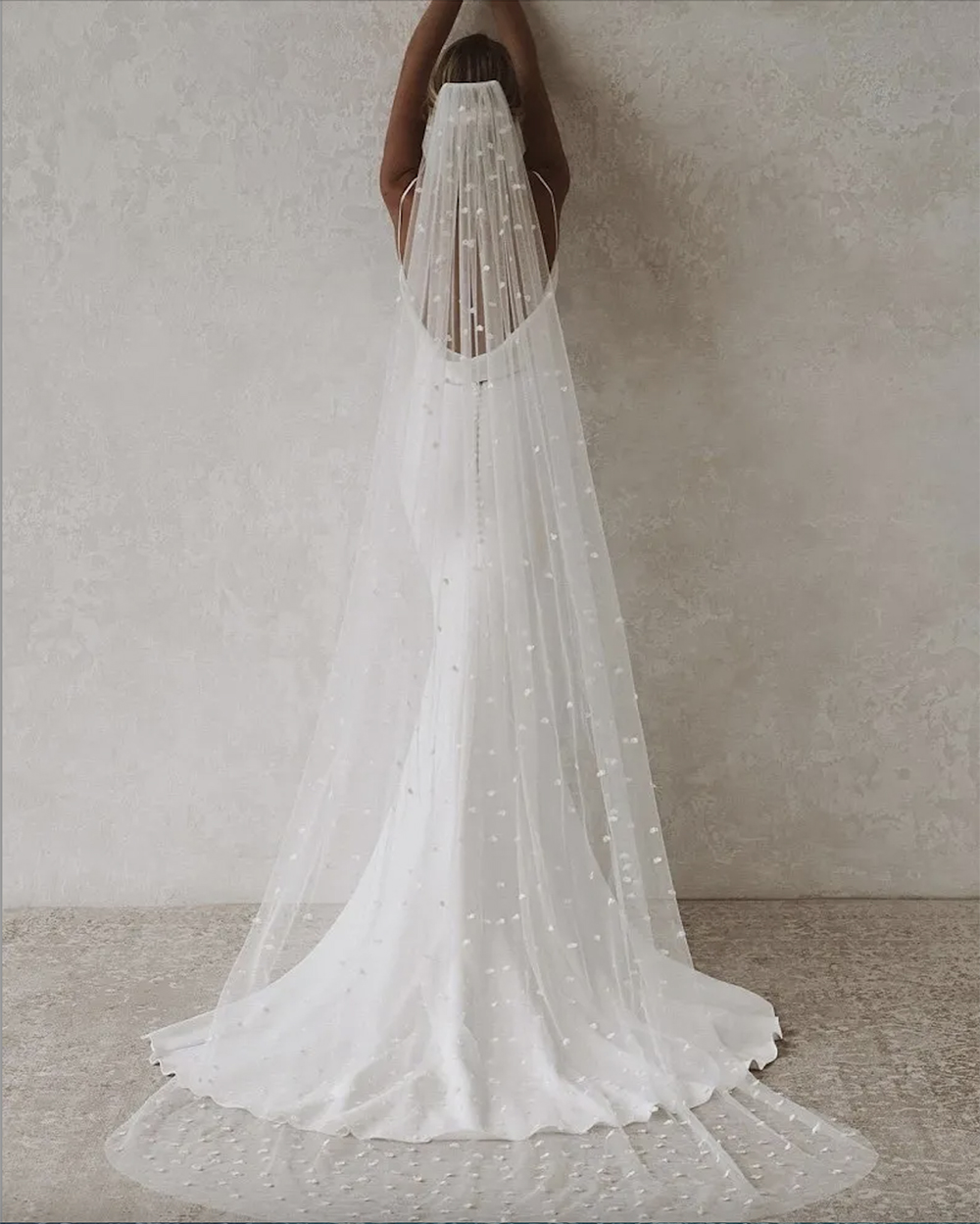 Sexy Mermaid Bride Dresses Boho V-Neck Open Back Elastic Wedding Gown Simple Long Train Buttons Bridal Dress 0509