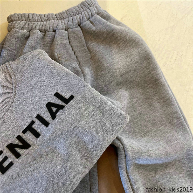 Sets Kids Clothing Sweaters Pants Thicken Warm Tracksuit Fashion Winter Autumn Girl Boy Clothes Toddler Cotton Children Sweatshirts Q240508