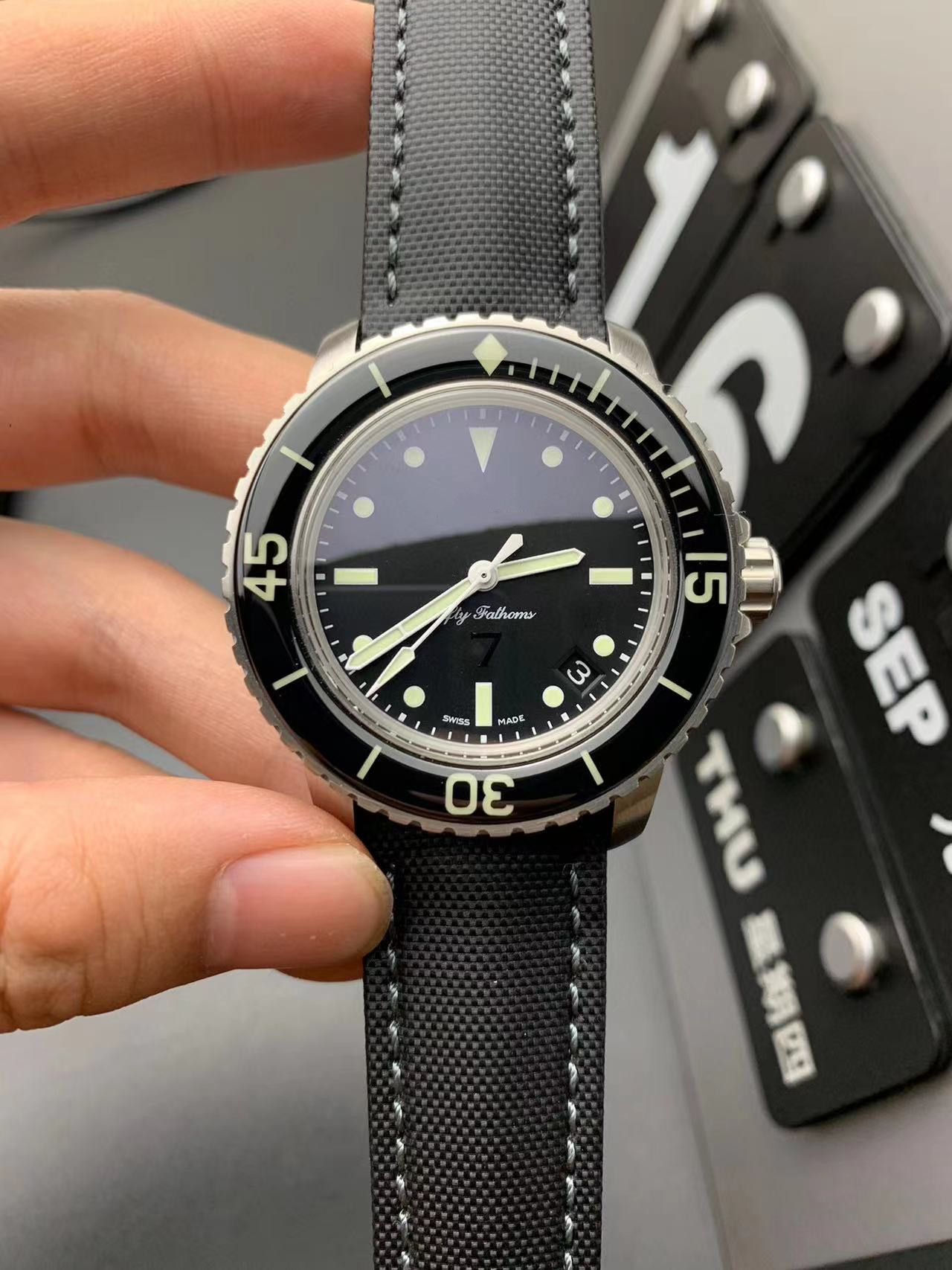 ZF2023 5008B Watch Pike 45mm x15.5mm 316L fine steel sapphire arc mirror Swiss imported luminous paint CAL.1151 movement natural rubber watchband, As shown
ZF2023 5008B Watch Pike 45mm x15.5mm 316L fine steel sapphire arc mirror Swiss imported luminous paint CAL.1151 movement natural rubber watchband, As shown