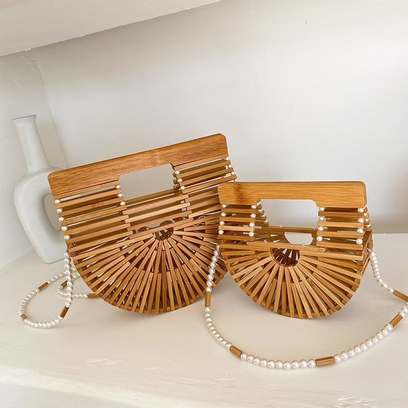 Waist Bags Half Moon Wooden Shoulder Crossbody for Women Bamboo Woven Summer Beach Straw Bag Rattan Small Phone Purse 230520