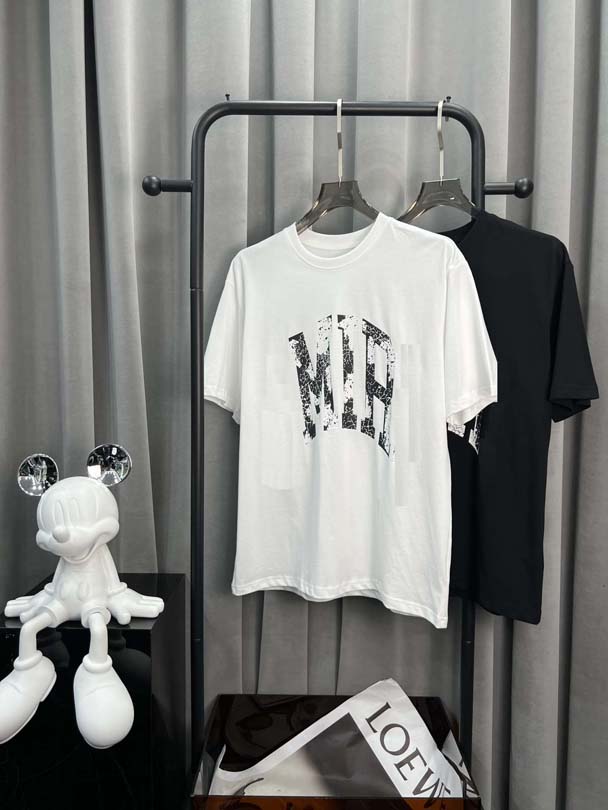 2023 NEW Designer of luxury T-shirt High Quality letter tee short sleeve spring summer tide men and women t shirt Size M-XXXL G5587, White
2023 NEW Designer of luxury T-shirt High Quality letter tee short sleeve spring summer tide men and women t shirt Size M-XXXL G5587, White