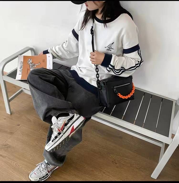 Black PU Leather Trunk Chain Crossbody for Women & Men Casual Soft Designer Messenger Bag 4