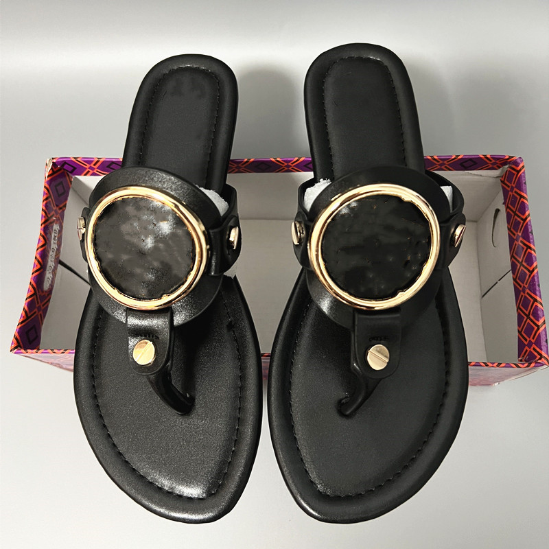 Sandals for Women Flip Flops Slipper Genuine Leather Black Brown Hollow Out Solid Brand Sandals 2023 Summer Classics Designer Slippers with Dust Bag 35-43, Brown shiny
Sandals for Women Flip Flops Slipper Genuine Leather Black Brown Hollow Out Solid Brand Sandals 2023 Summer Classics Designer Slippers with Dust Bag 35-43, Brown shiny