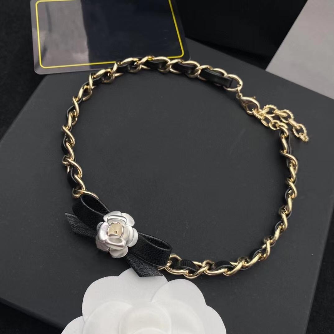 Necklaces Trend Necklaces Fashion Jewelry women necklace luxury High Quality New charm floral bow leathe chokers necklaces free shipping
Necklaces Trend Necklaces Fashion Jewelry women necklace luxury High Quality New charm floral bow leathe chokers necklaces free shipping