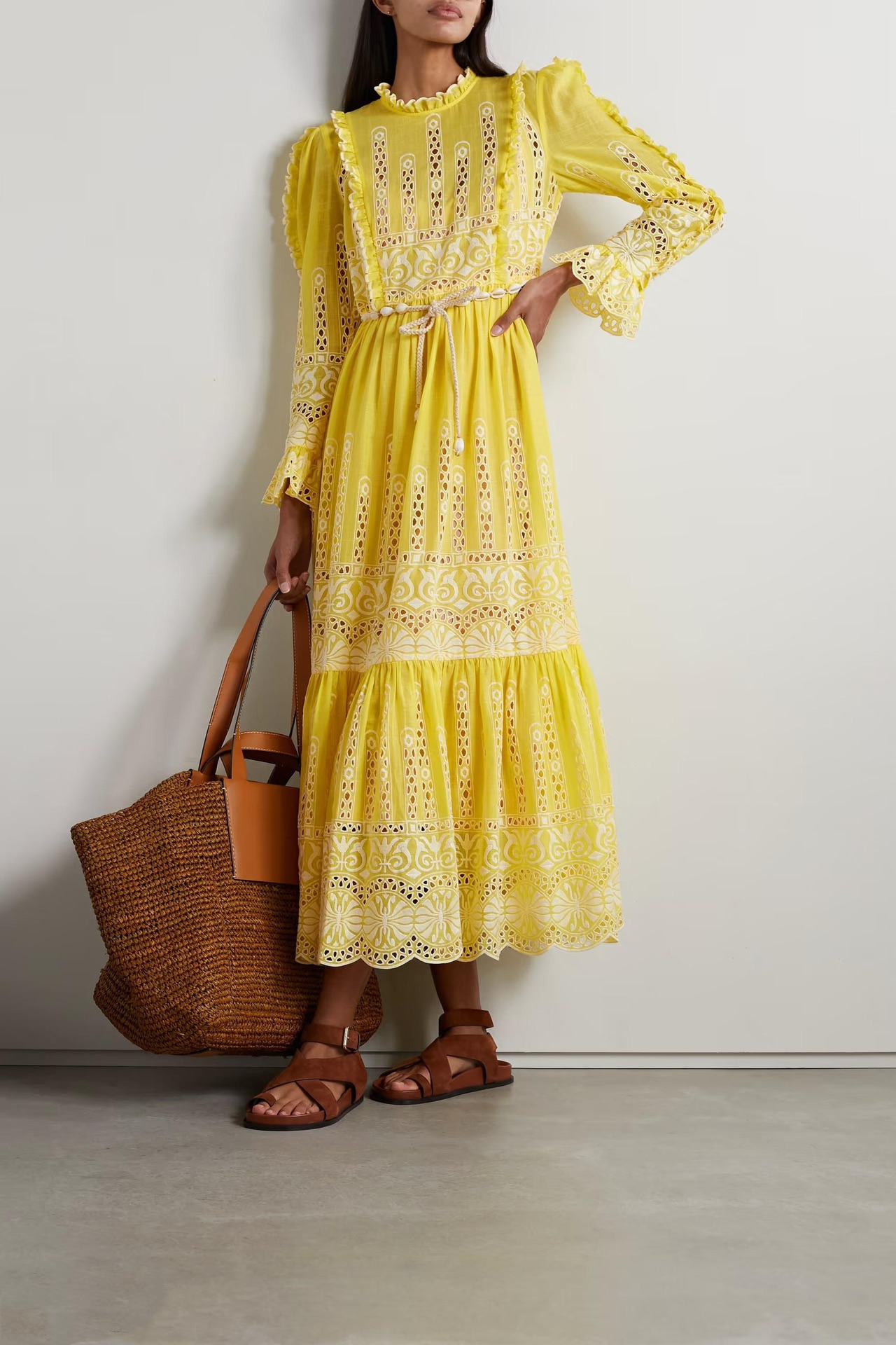 2023 Early Autumn Dress Australian Designer Palace Style Noble Hollow out Embroidery Fashion Style Slim Long Dress, Small gift blind box
2023 Early Autumn Dress Australian Designer Palace Style Noble Hollow out Embroidery Fashion Style Slim Long Dress, Small gift blind box