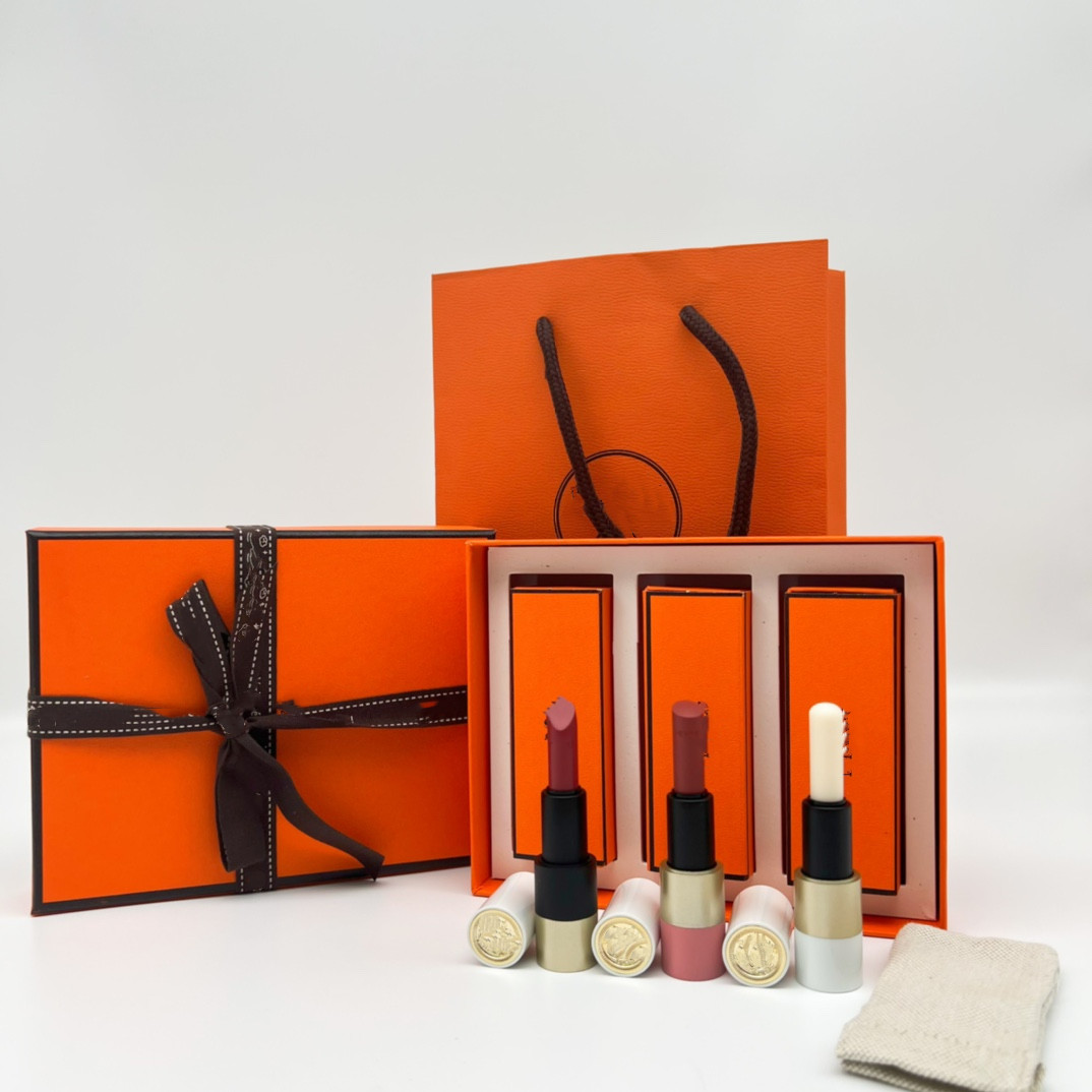 EPACK Magnetic Satin Lipstick Rouge Matte Lipstick Made In Italy 1.5g Rouge A Levres Mat 3Color With Handbag, Customize
EPACK Magnetic Satin Lipstick Rouge Matte Lipstick Made In Italy 1.5g Rouge A Levres Mat 3Color With Handbag, Customize