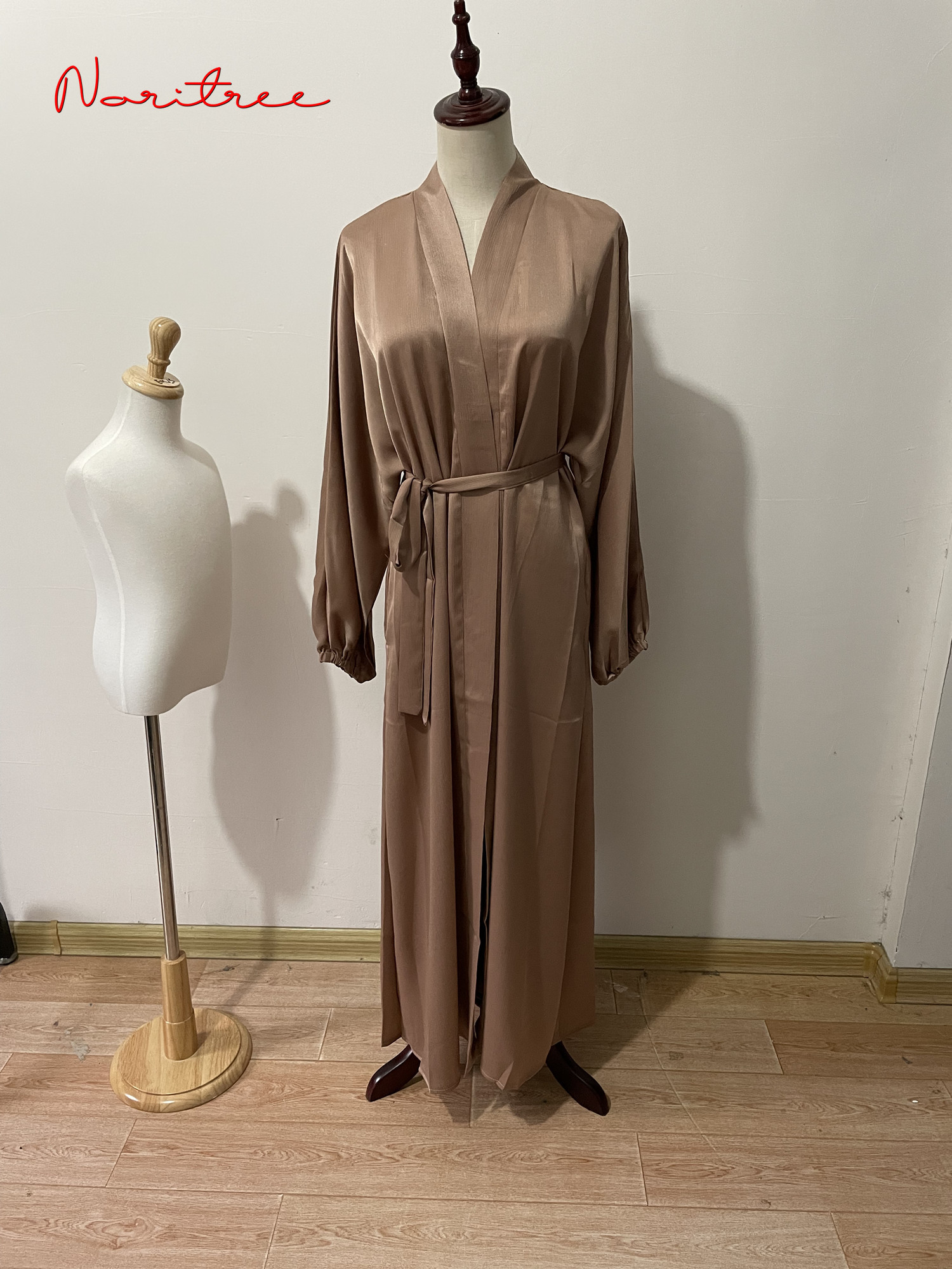 Ethnic Clothing Ramadan Eid Fashion Kimono Muslim Dress Smooth Silk Elegant Solid Color Long Muslim Abayas Women's Modest Dress 230520