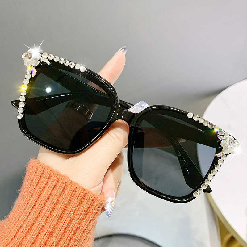 Sunglasses New GN Women's net red Live broadcast with diamond Fashion anti-UV sunglasses
Sunglasses New GN Women's net red Live broadcast with diamond Fashion anti-UV sunglasses
