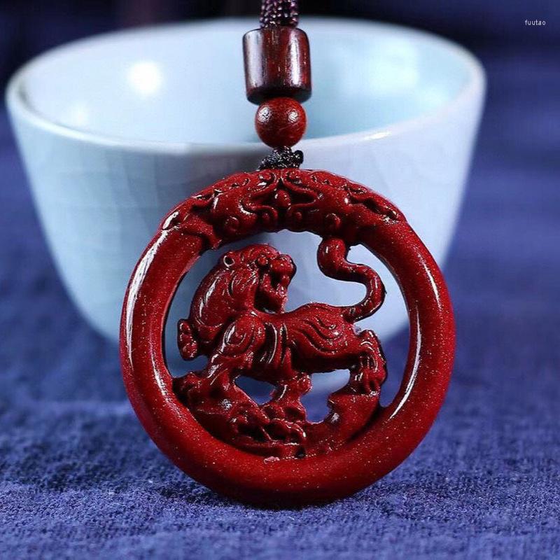 Pendant Necklaces Natural Red Cinnabar Jade Tiger With Rope Chain Fengshui Charms Necklace Men Women Lucky Amulet Sweater