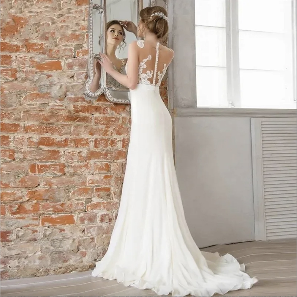 Beach Wedding Boho Dresses Sheer Neck Lace Appliques 2023 Elegant Satin Sweep Train Bridal Gown Illusion Buttons Back Robes De Mariee