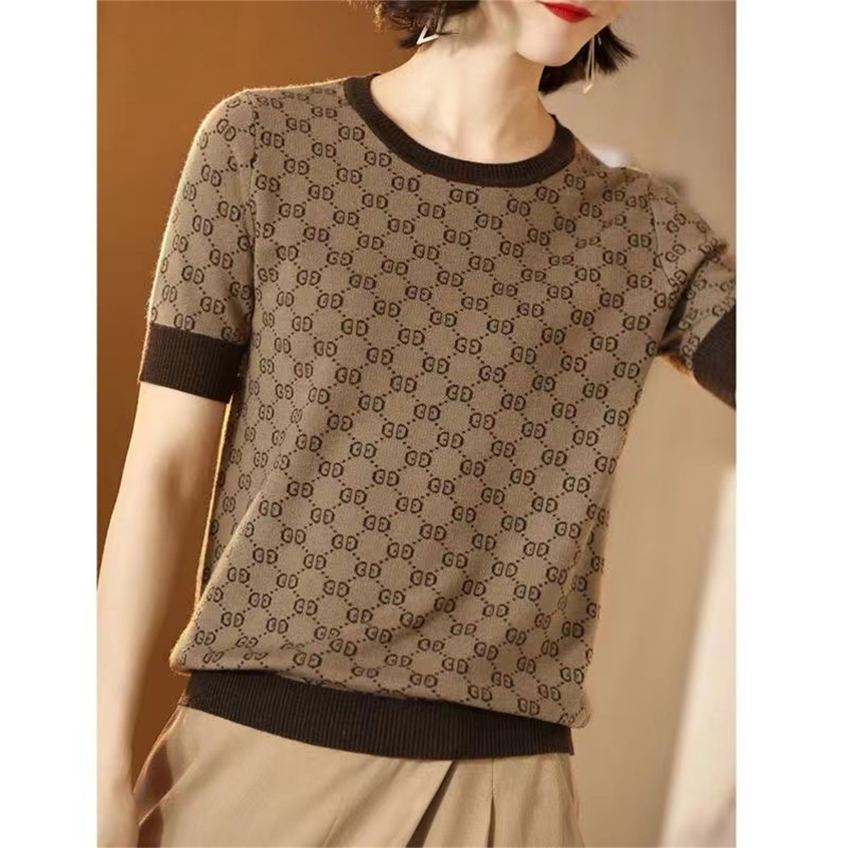 Fashion Shirts Sweater Women's Autumn Round neck striped Long Sleeve Women High Jacquard Cardigan knitting Sweaters Coats Pullovers size S-XL