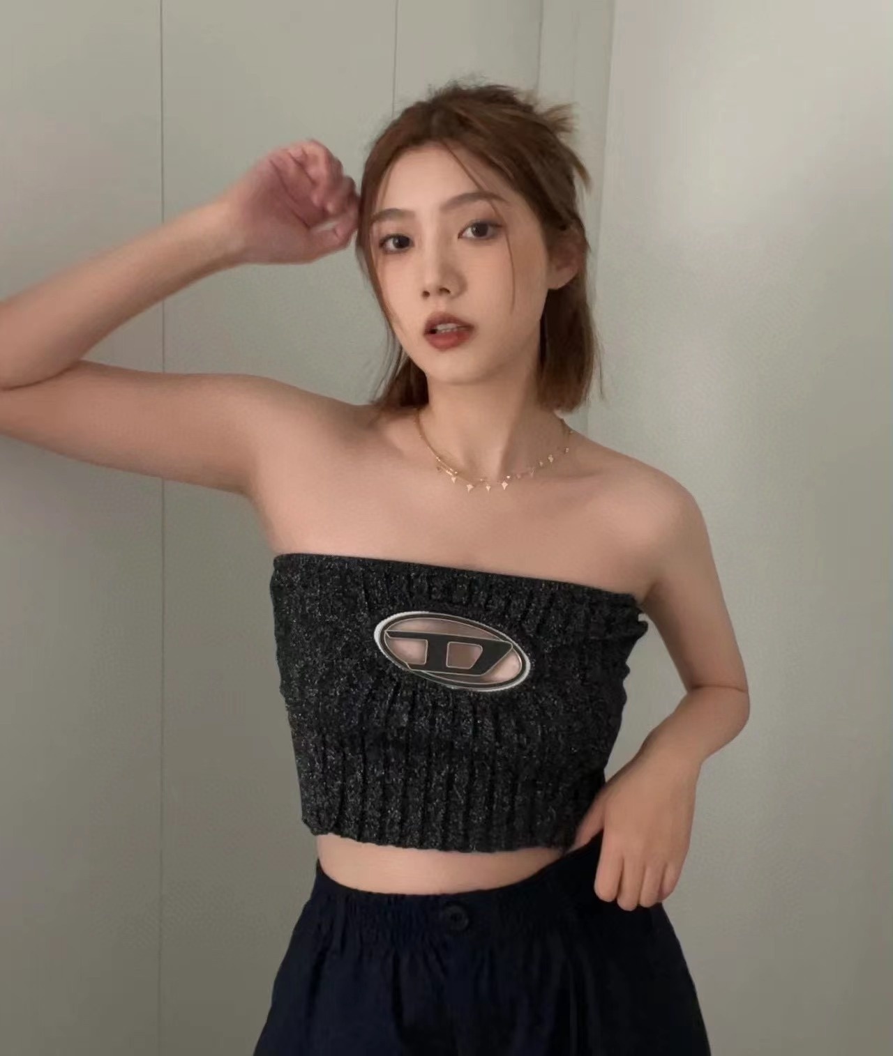 Women's Tanks Camis Letter D Hollowedout Metal Label Knitted Bra Girl Style Slim Waistcoat Female 230520