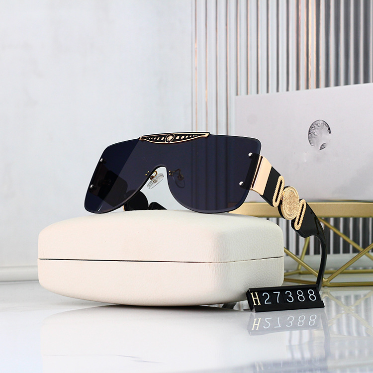 Womens designer sunglasses fashion sunglasses versage sunglass Man Woman Personality Unisex Goggle Beach Sun Glasses medusa Retro Small Frame
Womens designer sunglasses fashion sunglasses versage sunglass Man Woman Personality Unisex Goggle Beach Sun Glasses medusa Retro Small Frame
