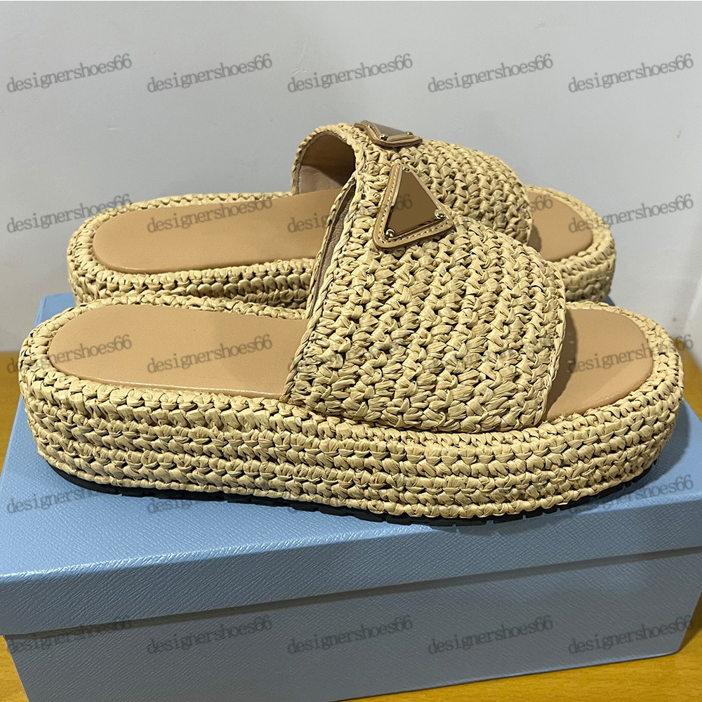 621s Sandals Raffian flatform sandals 1XZ761 Color Natural A sleek sophisticated texture of woven raffian gives of these sandals with flatform
621s Sandals Raffian flatform sandals 1XZ761 Color Natural A sleek sophisticated texture of woven raffian gives of these sandals with flatform