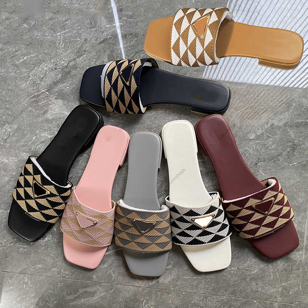 Embroidered Fabric Slides Slippers Black Beige Multicolor Embroidery Mules Womens Home Flip Flops Casual Sandals Summer Leather Flat Slide Rubber Sole 36-42
Embroidered Fabric Slides Slippers Black Beige Multicolor Embroidery Mules Womens Home Flip Flops Casual Sandals Summer Leather Flat Slide Rubber Sole 36-42