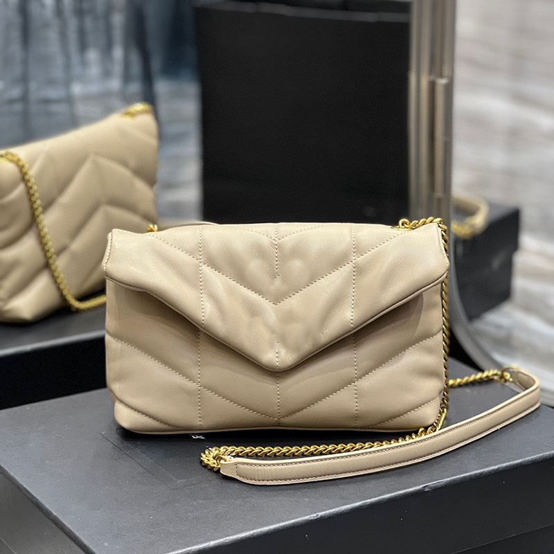 Designer Chain Bag Luxury Crossbody Bag Genuine Leather Shoulder Handbag 23CM High Imitation Flap Bag With Box ZY009
Designer Chain Bag Luxury Crossbody Bag Genuine Leather Shoulder Handbag 23CM High Imitation Flap Bag With Box ZY009