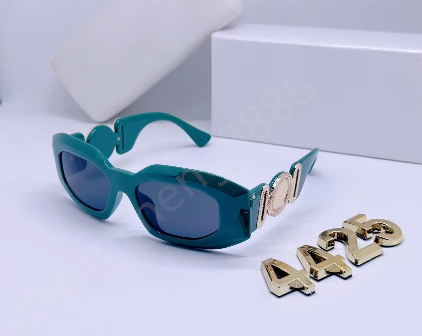 2023Luxury Designer Square Sunglasses Men Women Vintage Shades Driving Polarized Sunglass Male Sun Glasses Fashion Metal Plank Eyewear 4425
2023Luxury Designer Square Sunglasses Men Women Vintage Shades Driving Polarized Sunglass Male Sun Glasses Fashion Metal Plank Eyewear 4425