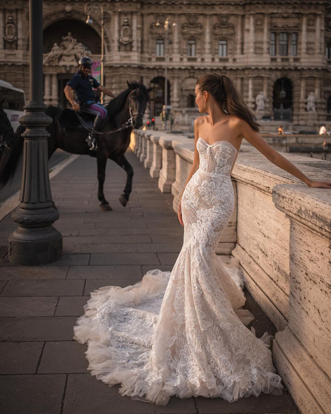 Berta Backless Mermaid Dresses Sweetheart Lace Wedding Dress Sweep Train Robe De Mariee Bridal Gowns 0218