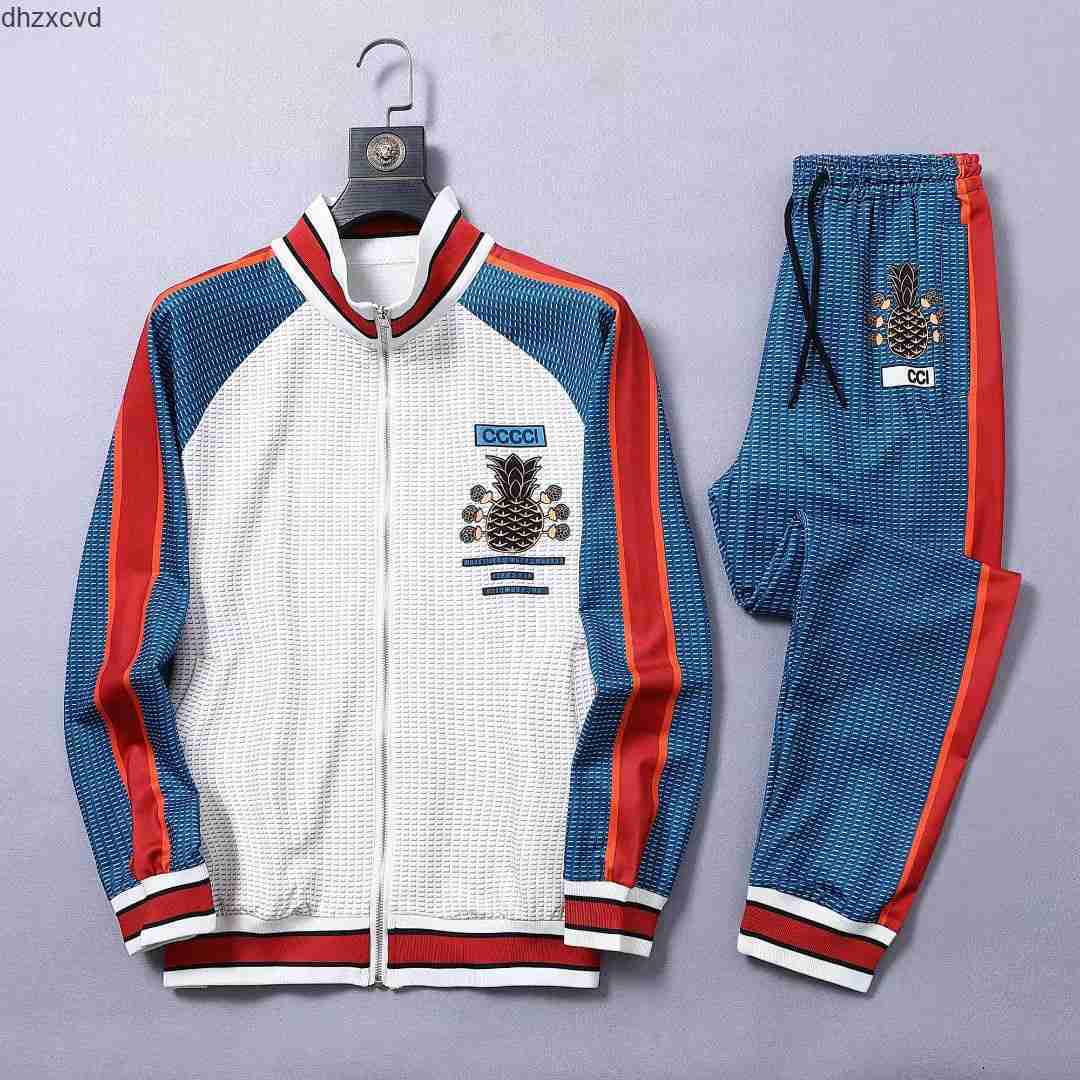 Designer Mens Tracksuits new classic print highgrade 100 cotton crease resistant breathable multistyle sportswear casual fashion trousers hoodie lar 16EX
Designer Mens Tracksuits new classic print highgrade 100 cotton crease resistant breathable multistyle sportswear casual fashion trousers hoodie lar 16EX
