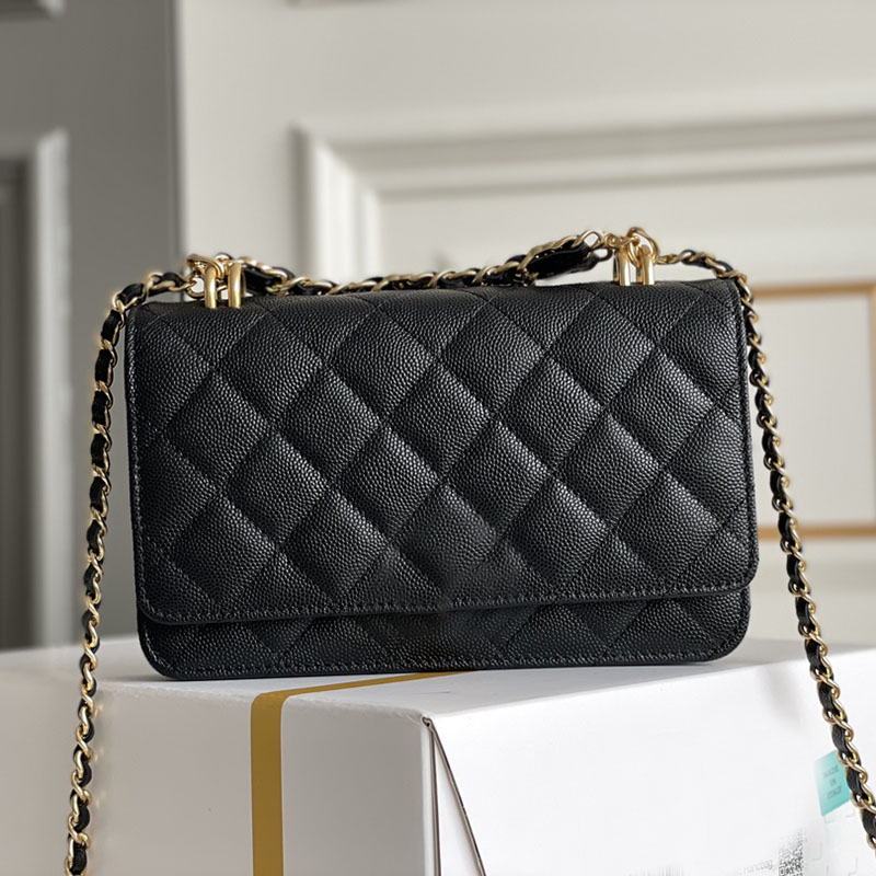 AAAAA Designer Bag Classic Clamshell Chain Shoulder Bag Women's Crossbody Bag Backpack Leather Fashion Tote C0120
AAAAA Designer Bag Classic Clamshell Chain Shoulder Bag Women's Crossbody Bag Backpack Leather Fashion Tote C0120