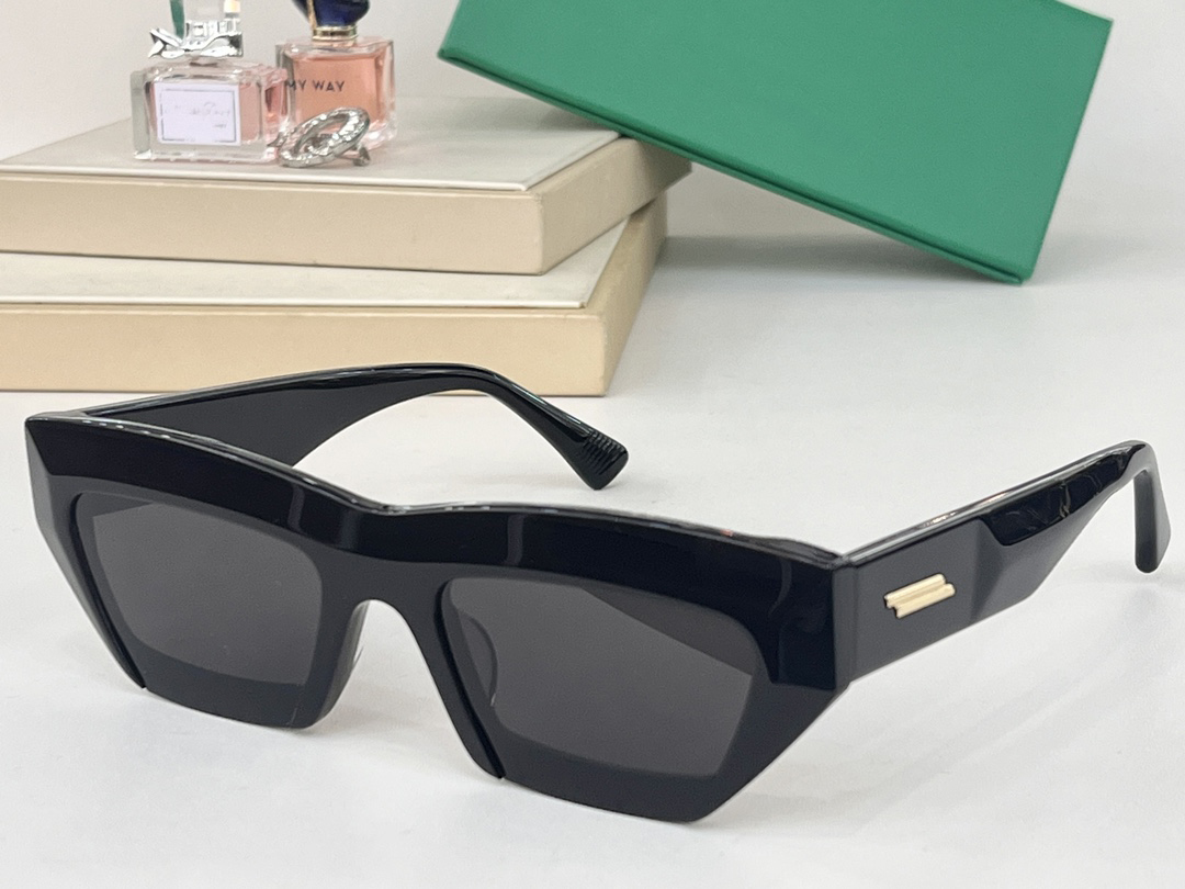 Sunglasses For Men Women Summer 1219 Designers Style Anti-Ultraviolet Retro Plate Full Frame Eyeglasses Random Box 1219S
Sunglasses For Men Women Summer 1219 Designers Style Anti-Ultraviolet Retro Plate Full Frame Eyeglasses Random Box 1219S
