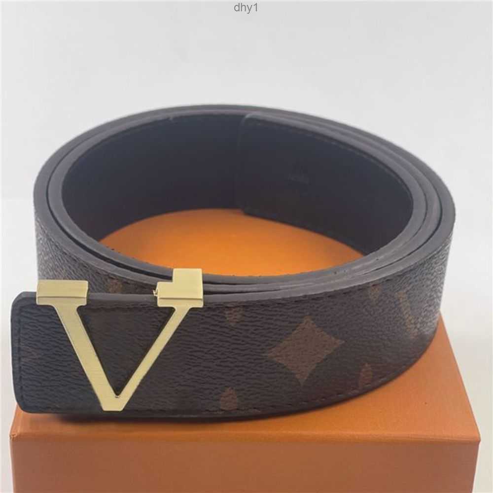 Designer Belt Fashion Luxury Plaid Presbyopia Striped Leather Men and Women Belts 3.8cm Wide with Box Aaa 16elwu, Yellow
Designer Belt Fashion Luxury Plaid Presbyopia Striped Leather Men and Women Belts 3.8cm Wide with Box Aaa 16elwu, Yellow