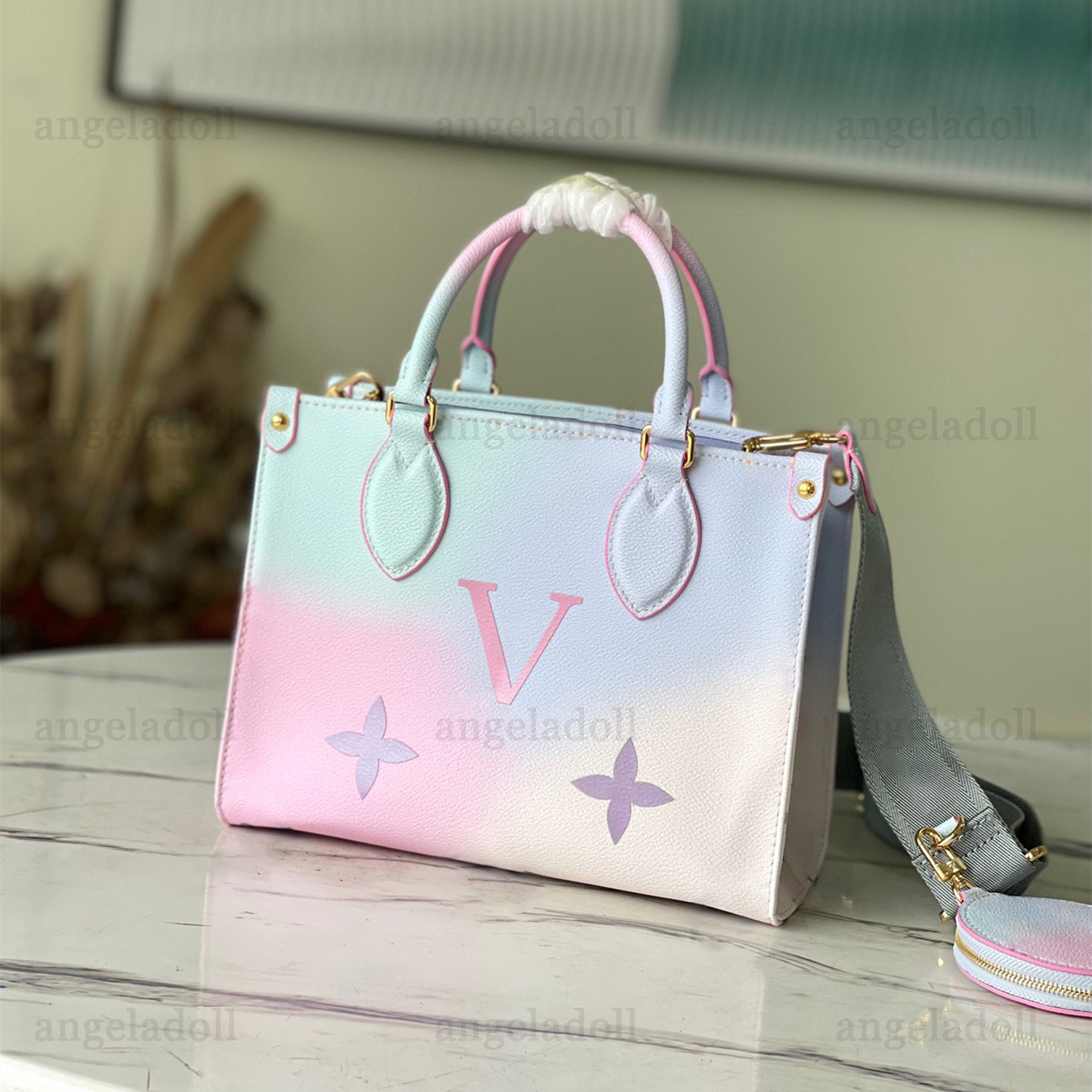 10A Mirror Quality Designers Tote Bags PM Onthego Shopping Bags Women Gradient Color Canvas Handle Handbag Luxury Crossbody Shoulder Strap Bag With Small Coin Purse, Carton
10A Mirror Quality Designers Tote Bags PM Onthego Shopping Bags Women Gradient Color Canvas Handle Handbag Luxury Crossbody Shoulder Strap Bag With Small Coin Purse, Carton