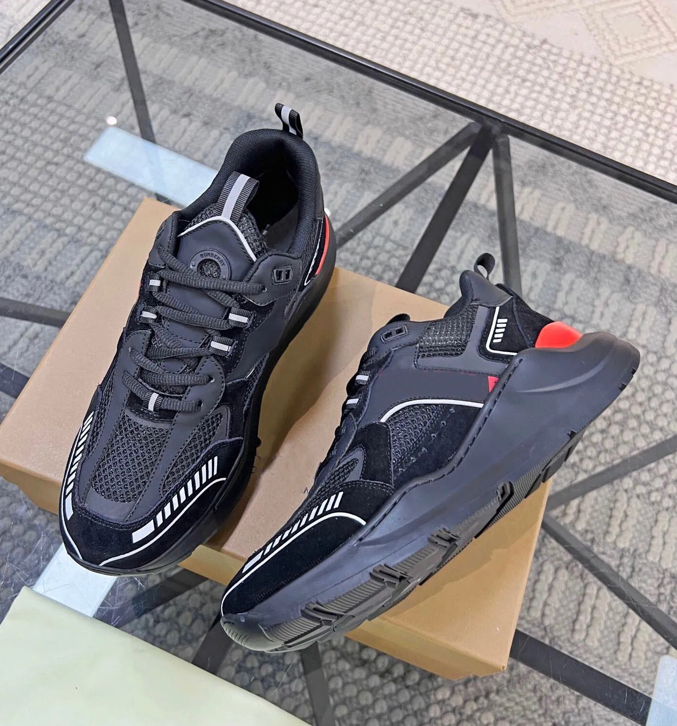 Top Brand Vintage Sneakers Shoes Men Breathable Logo Print Check Cotton Suede Leather Rubber Outsole Chunky Mesh & Smooth Calfskin Casual Walking
Top Brand Vintage Sneakers Shoes Men Breathable Logo Print Check Cotton Suede Leather Rubber Outsole Chunky Mesh & Smooth Calfskin Casual Walking