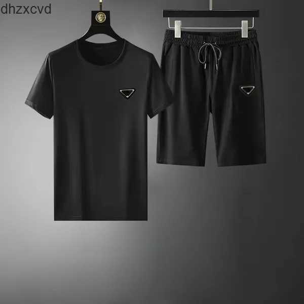 Mens Tracksuits t shirt sets Luxury Designers Mens womens Tshirts Tracksuit Jogger Sportswear summer Sweatershirts Sweatpants Streetwear Pullover Sp ZC35
Mens Tracksuits t shirt sets Luxury Designers Mens womens Tshirts Tracksuit Jogger Sportswear summer Sweatershirts Sweatpants Streetwear Pullover Sp ZC35