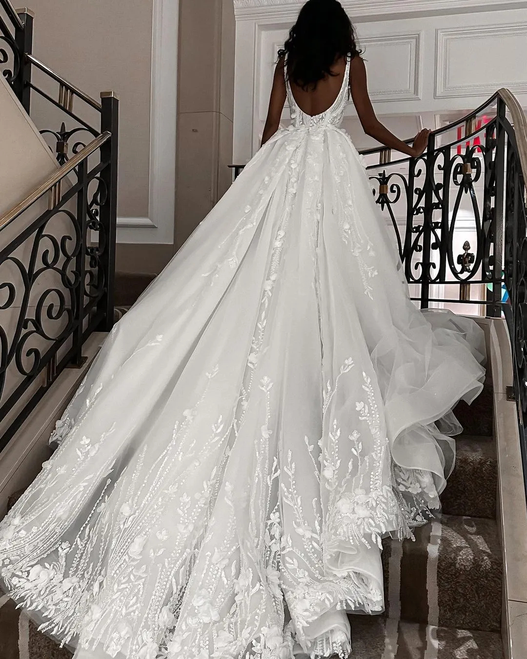 Gorgeous Mermaid Wedding Dress Lace Appliqued Bridal Gown With Detachable Train Robe de mariee