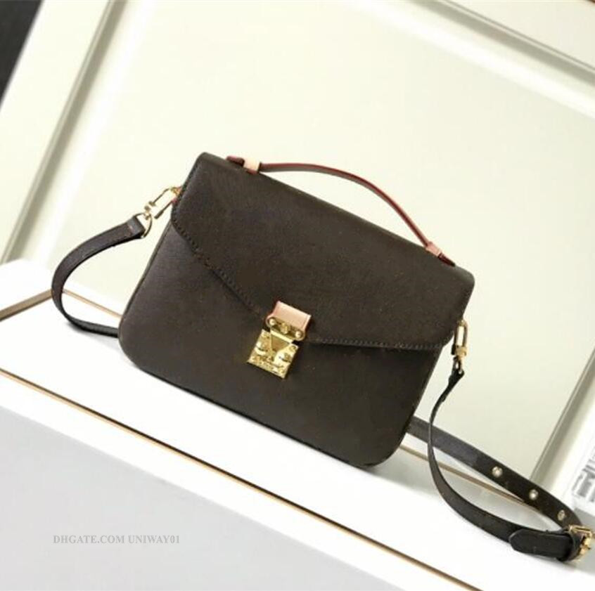 Designer Woman handbag Bag Shoulder bags ladies with patterns flowers letters wholesale discount 25cm brown, 40780 brown-yellow
Designer Woman handbag Bag Shoulder bags ladies with patterns flowers letters wholesale discount 25cm brown, 40780 brown-yellow