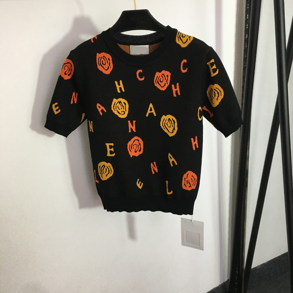 Fashion Womens Knits Sweater Short Sleeve Sweater Letter Jacquard Comfortable TOP Quality Wool Blend clothing designer women Crew Neck Tops
Fashion Womens Knits Sweater Short Sleeve Sweater Letter Jacquard Comfortable TOP Quality Wool Blend clothing designer women Crew Neck Tops