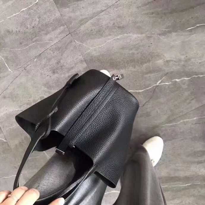 Designer Handbag Picotin Lock Cargo Her Bags Value Added Cabbage Malls Female Buns First Layer Vegetable Baskets Soft Cow Leather Bucket Bags Handbags, Haze blue
Designer Handbag Picotin Lock Cargo Her Bags Value Added Cabbage Malls Female Buns First Layer Vegetable Baskets Soft Cow Leather Bucket Bags Handbags, Haze blue