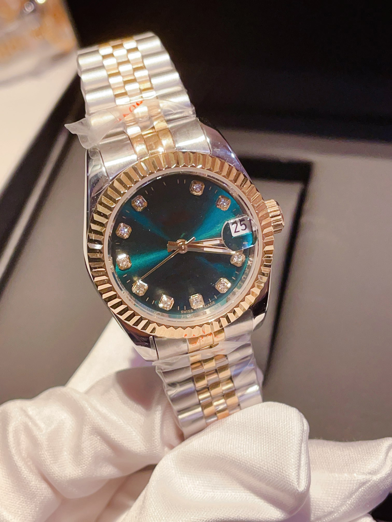 Datejust 28mm Watches Designer date just Automatic Mechanical Movement Full Stainless Steel Life Waterproof Montre De Luxe Business
Datejust 28mm Watches Designer date just Automatic Mechanical Movement Full Stainless Steel Life Waterproof Montre De Luxe Business