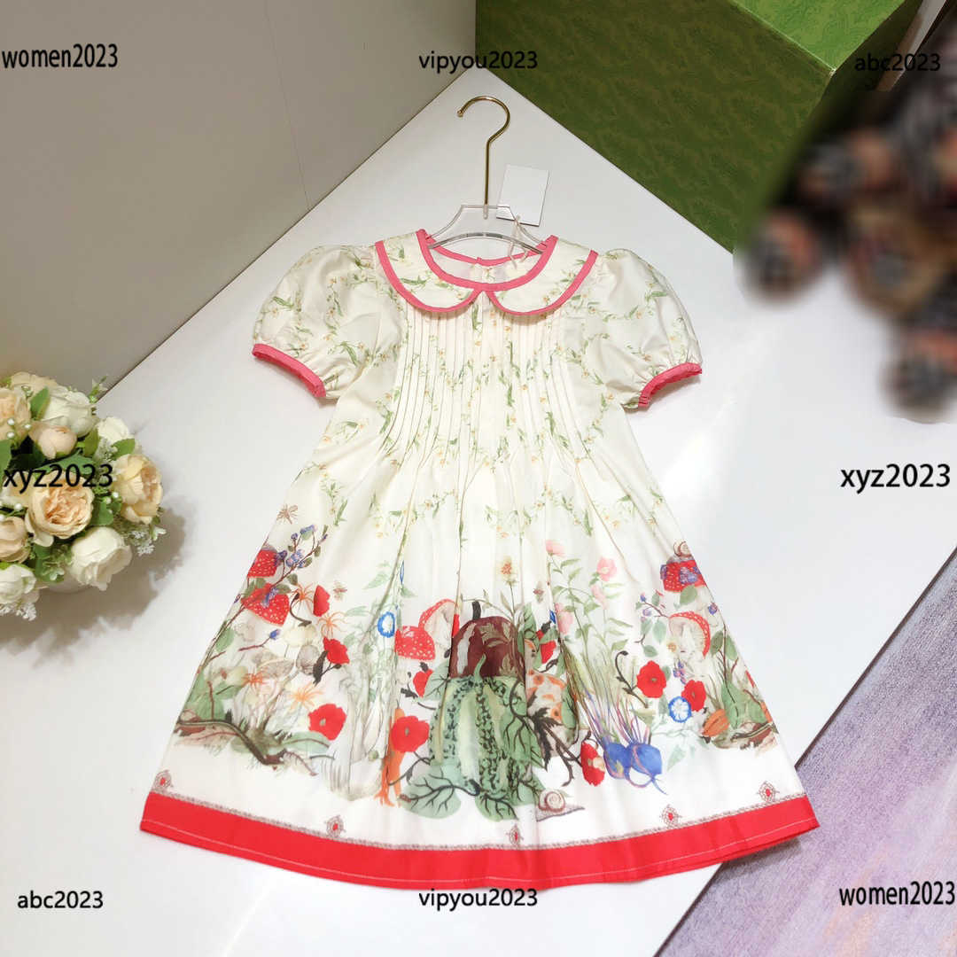 Fashion Designer kids dress Fruit pattern printing Girl Dress Size 90-150 CM high quality lapel Skirt Summer product May13, #1
Fashion Designer kids dress Fruit pattern printing Girl Dress Size 90-150 CM high quality lapel Skirt Summer product May13, #1