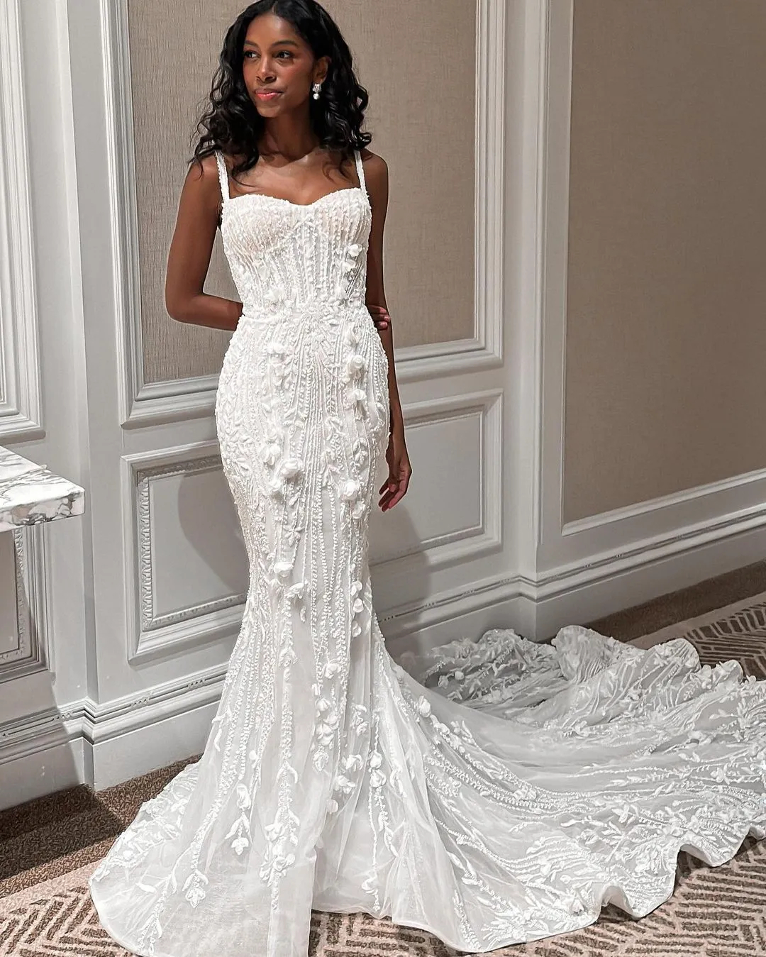 Gorgeous Mermaid Wedding Dress Lace Appliqued Bridal Gown With Detachable Train Robe de mariee