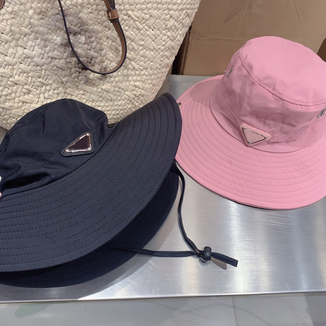 Bucket hat designer hats women luxury men bucket hat beach hat solid color triangle metal label cap summer sunshade casual trend vacation hat nice, Khaki
Bucket hat designer hats women luxury men bucket hat beach hat solid color triangle metal label cap summer sunshade casual trend vacation hat nice, Khaki
