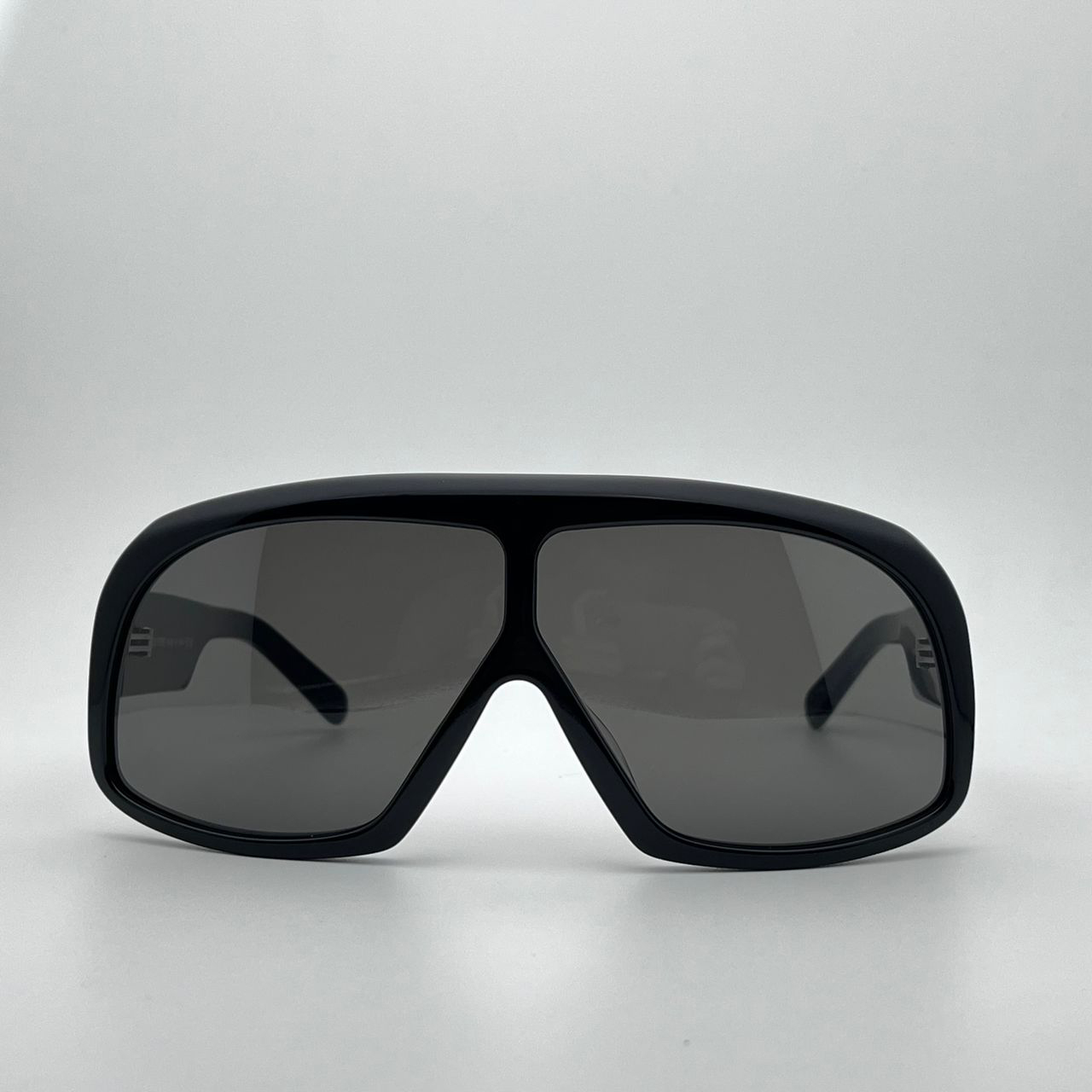 621s s For Men Women Summer Designers 965 Style Anti-Ultraviolet Retro Plate Full Frame Glasses Random Box
621s s For Men Women Summer Designers 965 Style Anti-Ultraviolet Retro Plate Full Frame Glasses Random Box