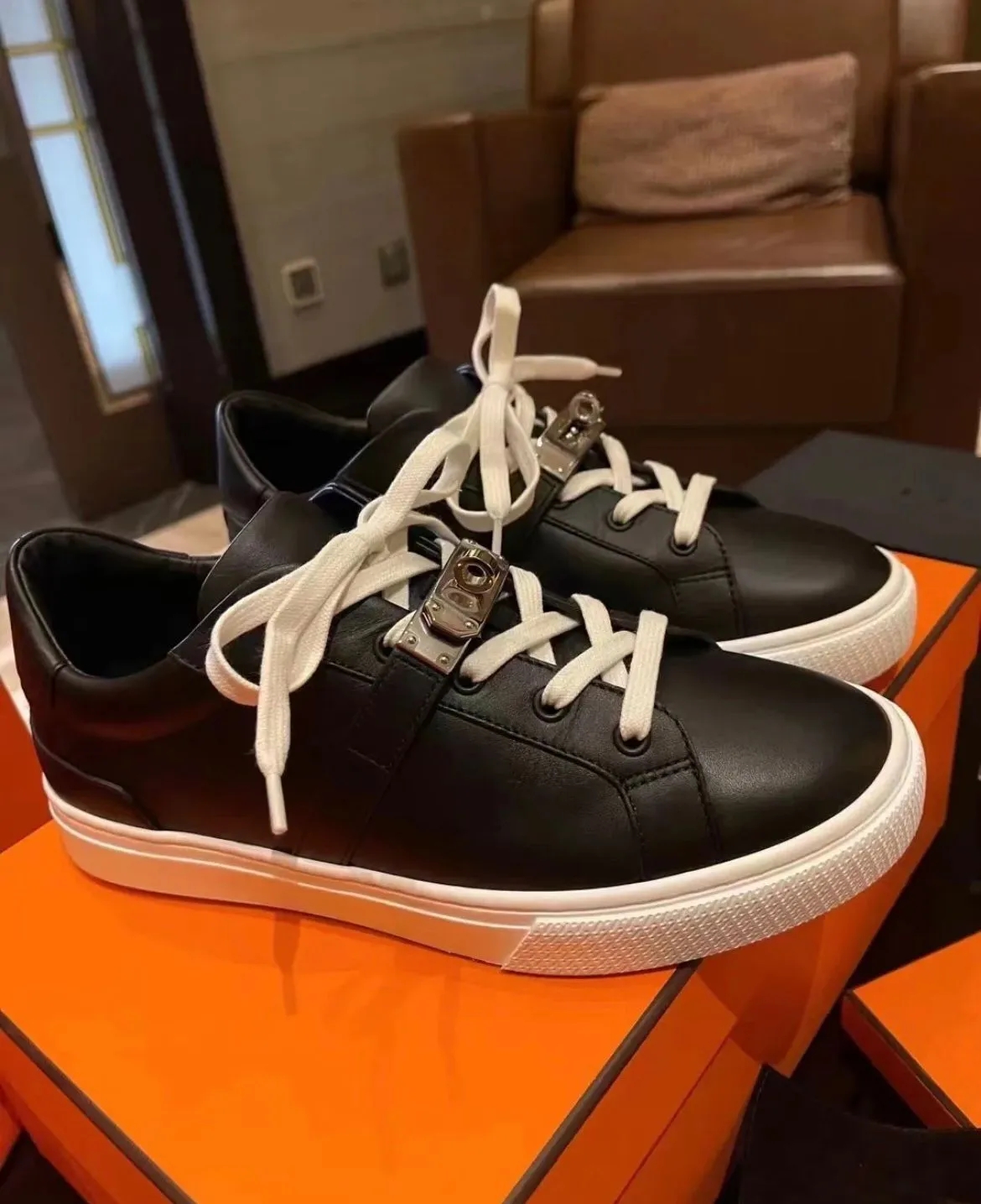 Top Quality Brands Day Sneaker Shoes Men Palladium Plated Buckle Sports Rubber Sole Skateboard Walking Factory Discount Footwear EU38-46
Top Quality Brands Day Sneaker Shoes Men Palladium Plated Buckle Sports Rubber Sole Skateboard Walking Factory Discount Footwear EU38-46