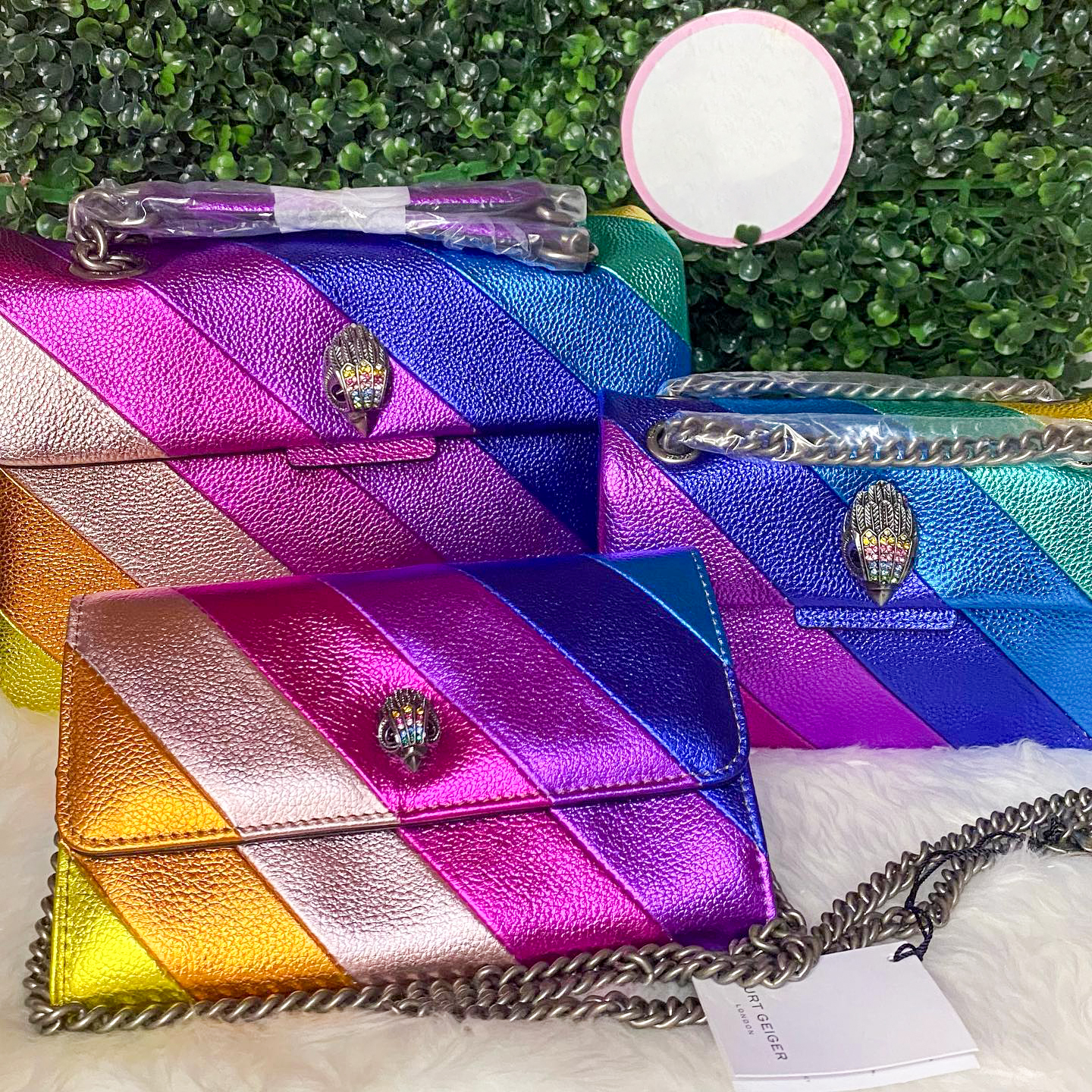 Mens classic famous Kurt Geiger handbag rainbow bag Luxury london Cowhide designer Womens Flip pochette purse stripes Shoulder bag clutch tote chain crossbody Bags
Mens classic famous Kurt Geiger handbag rainbow bag Luxury london Cowhide designer Womens Flip pochette purse stripes Shoulder bag clutch tote chain crossbody Bags