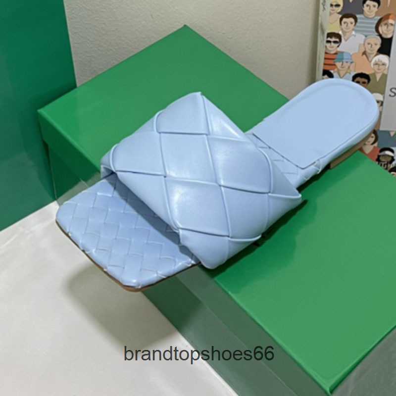 Outwear Designer Girl Bottom Slipper 2023 Fashion Fashion Slippers Bottegas Holiday Venetas Summer Women's Woven Square Toe Flat Beach Shoes Qmob, Blue
Outwear Designer Girl Bottom Slipper 2023 Fashion Fashion Slippers Bottegas Holiday Venetas Summer Women's Woven Square Toe Flat Beach Shoes Qmob, Blue