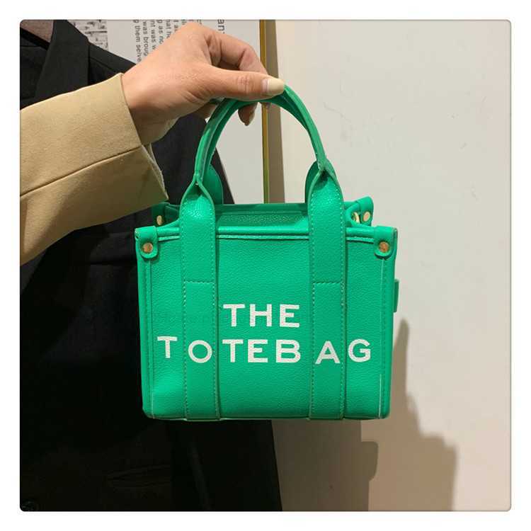 the Tote Marc Mini Tote Women's Springsummer New Trend Fashion Handbag Junior High Quality Bag Jacobsns59jocobs, Black
the Tote Marc Mini Tote Women's Springsummer New Trend Fashion Handbag Junior High Quality Bag Jacobsns59jocobs, Black