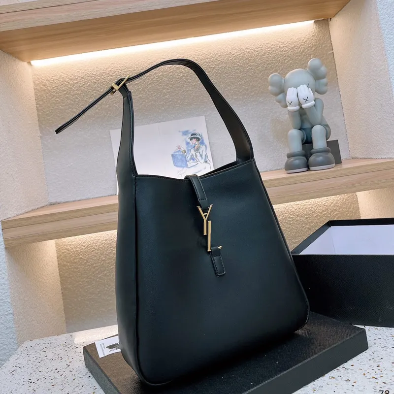 Hobo Women Hobos Designers Tote Designer Totes Soft Large Hobo Bags Luxury Handbag S Letters Handbags Shopping Bag Womens Purses D2211282F, Black
Hobo Women Hobos Designers Tote Designer Totes Soft Large Hobo Bags Luxury Handbag S Letters Handbags Shopping Bag Womens Purses D2211282F, Black