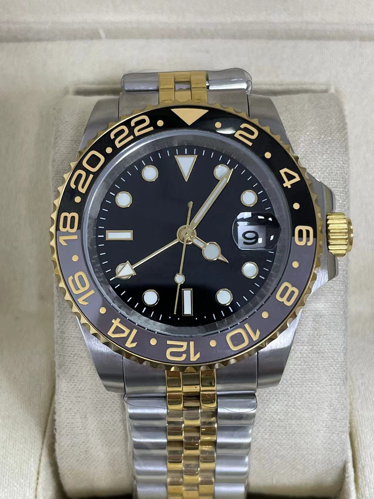 Luxury men's automatic mechanical ceramic watch 41mm all stainless steel buckle illuminated Montre de Luxe, Waterproof
Luxury men's automatic mechanical ceramic watch 41mm all stainless steel buckle illuminated Montre de Luxe, Waterproof
