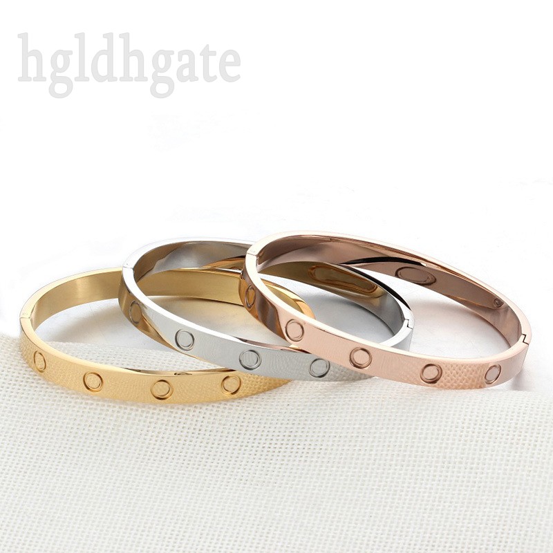 Love bangle luxury designer bracelet rose gold silvery plated tiktok diamond jewelry creative friendship thin bracelet homme ladies ZB061 F23
Love bangle luxury designer bracelet rose gold silvery plated tiktok diamond jewelry creative friendship thin bracelet homme ladies ZB061 F23