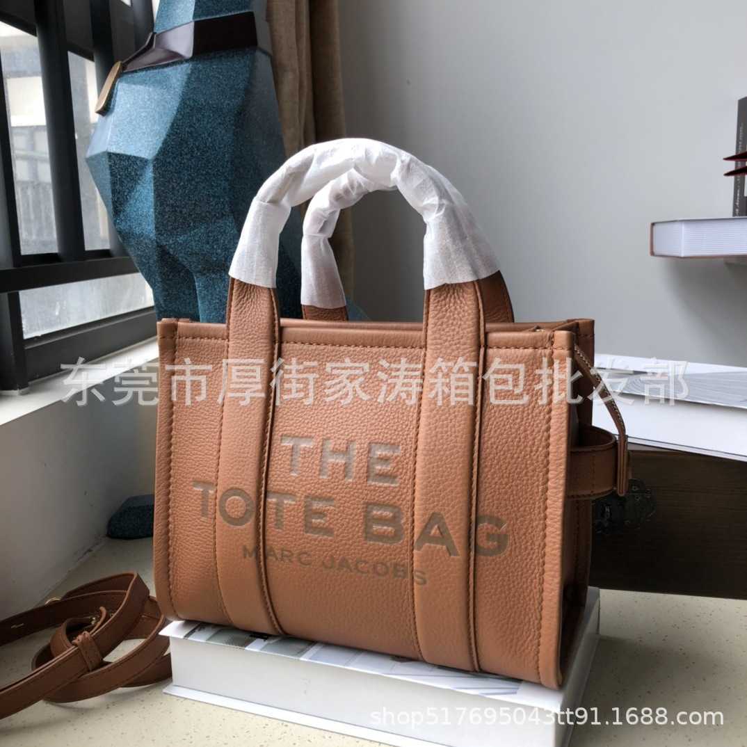 the Tote Marc Springsummer Mj New Fashion Genuine Leather Mini Tote Bag Women's Solid Handbag Litchi Pattern Jacobseuxajocobs, Moonlight grey
the Tote Marc Springsummer Mj New Fashion Genuine Leather Mini Tote Bag Women's Solid Handbag Litchi Pattern Jacobseuxajocobs, Moonlight grey
