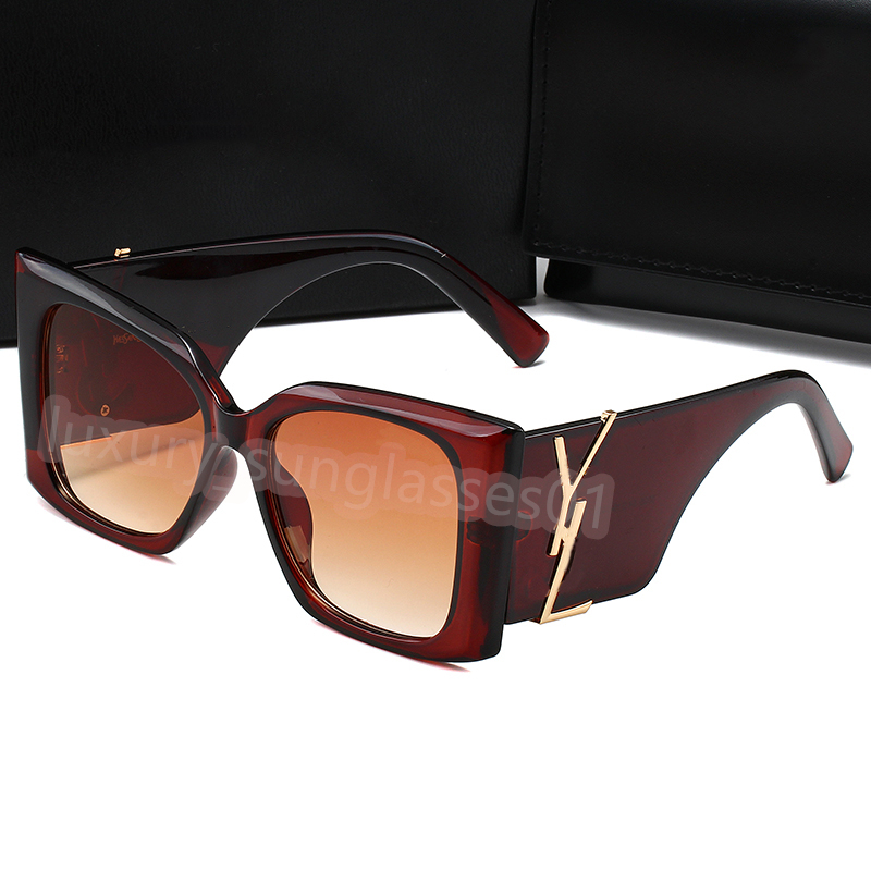luxury Oval sunglasses 3005 for men designer summer shades polarized eyeglasses black vintage oversized sun glasses of women male sunglass with box
luxury Oval sunglasses 3005 for men designer summer shades polarized eyeglasses black vintage oversized sun glasses of women male sunglass with box